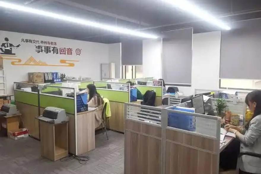 乐球吧 足球转会窗口观察：中后场补强逻辑与薪资结构的平衡术